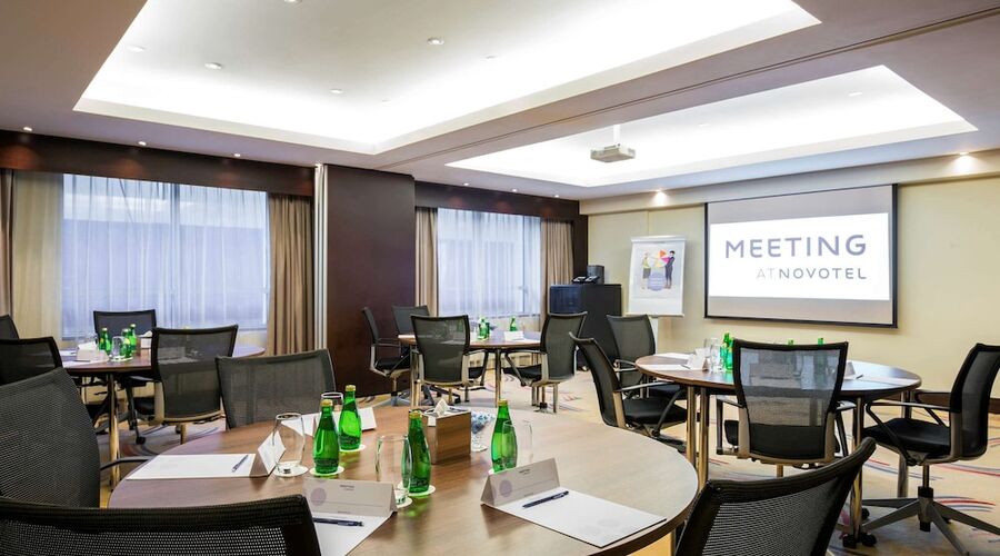 4* Novotel Dubai WTC vb.