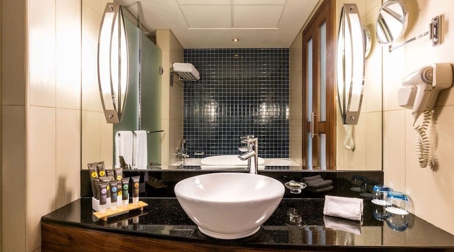 4* Novotel Dubai WTC vb.