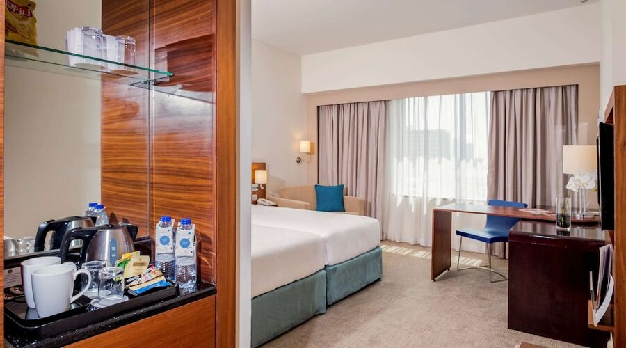 4* Novotel Dubai WTC vb.