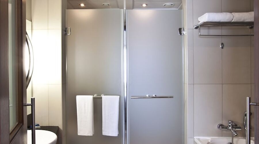 4* Novotel Dubai WTC vb.