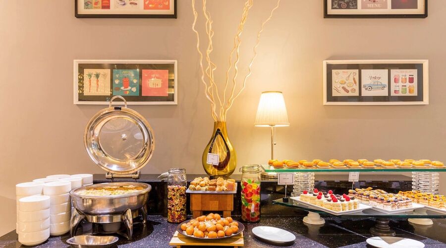 4* Novotel Dubai WTC vb.