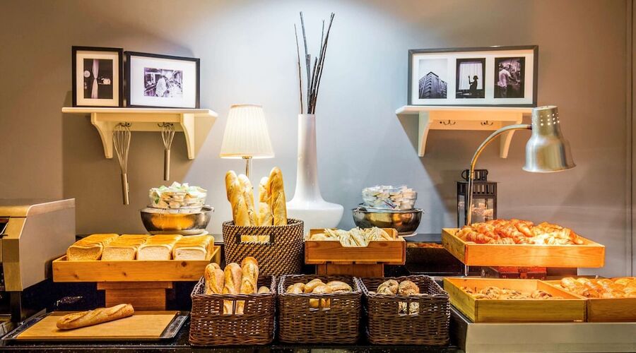 4* Novotel Dubai WTC vb.