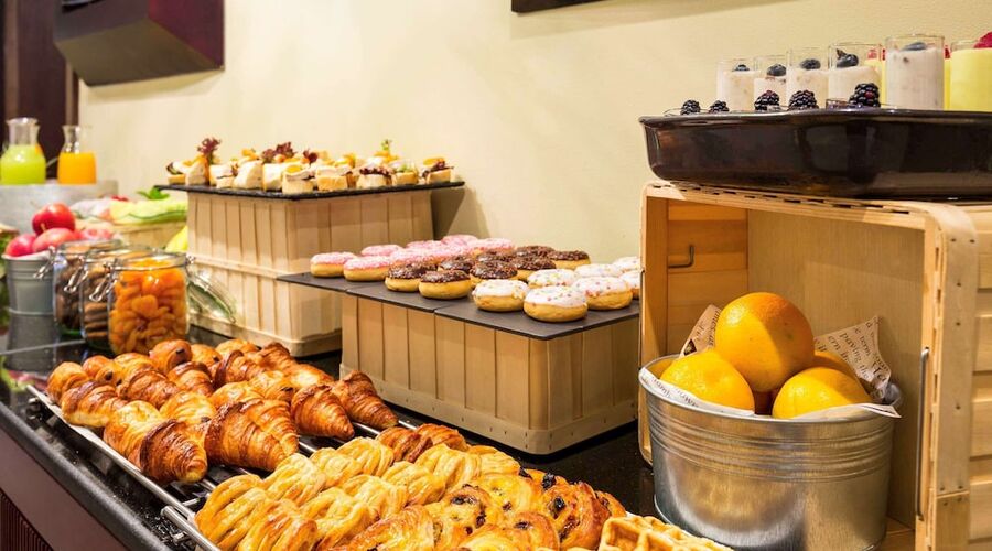 4* Novotel Dubai WTC vb.