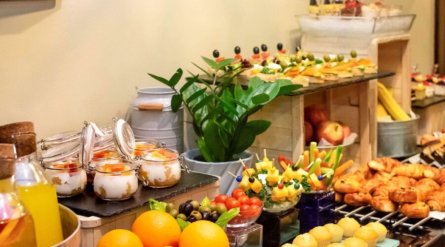 4* Novotel Dubai WTC vb.