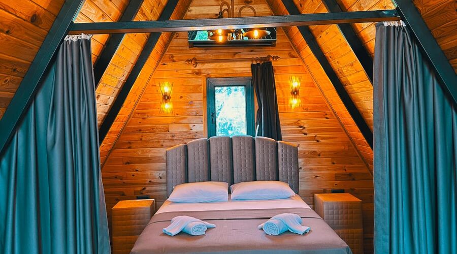 TolSoo Wooden House