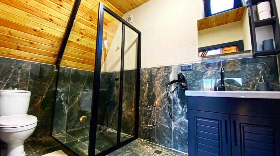 TolSoo Wooden House
