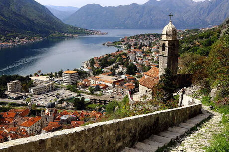 Diyarbakır Çıkışlı Kosovalı Büyük Balkan Air Albania İle Extra Turlar ve Akşam Yemekleri Dahil (OHD-SHK)